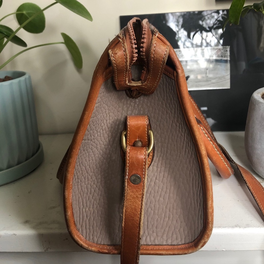 Dooney & Bourke Vintage Pale Lavender Satchel - Picture 5 of 13